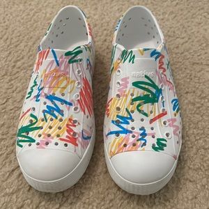 Girl’s Size 2 Native Shoes